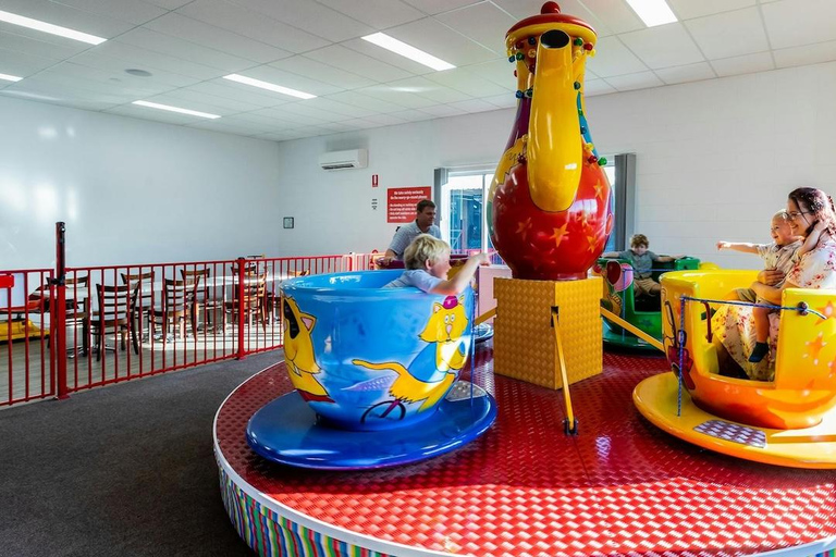 Airlie Beach: Family Coffee Plantation Tour