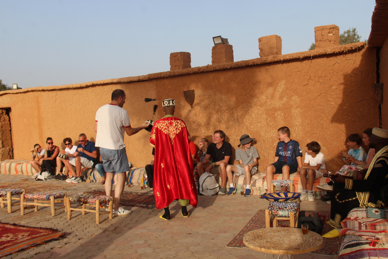 Agadir : balade à dos de chameau ou à cheval au coucher du soleil avec dîner barbecueAgadir : Balade au coucher du soleil à dos de chameau ou à cheval avec dîner barbecue