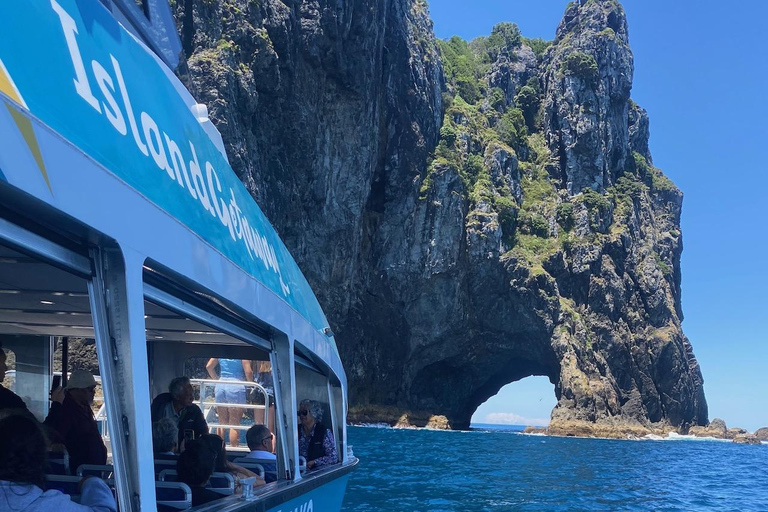 Paihia/Russell: Hole in the Rock Cruise mit 2 InselstoppsVon Paihia aus: Hole in the Rock Cruise & 2 Insel Zwischenstopps