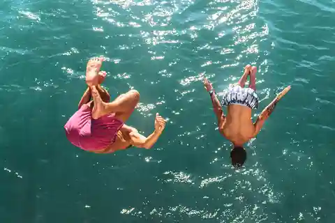 Zante: Pukka up boat party