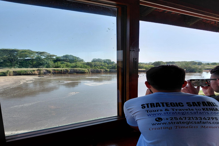 Nairobi: 7-Day Magical Kenya Safari with Meals and Transfers