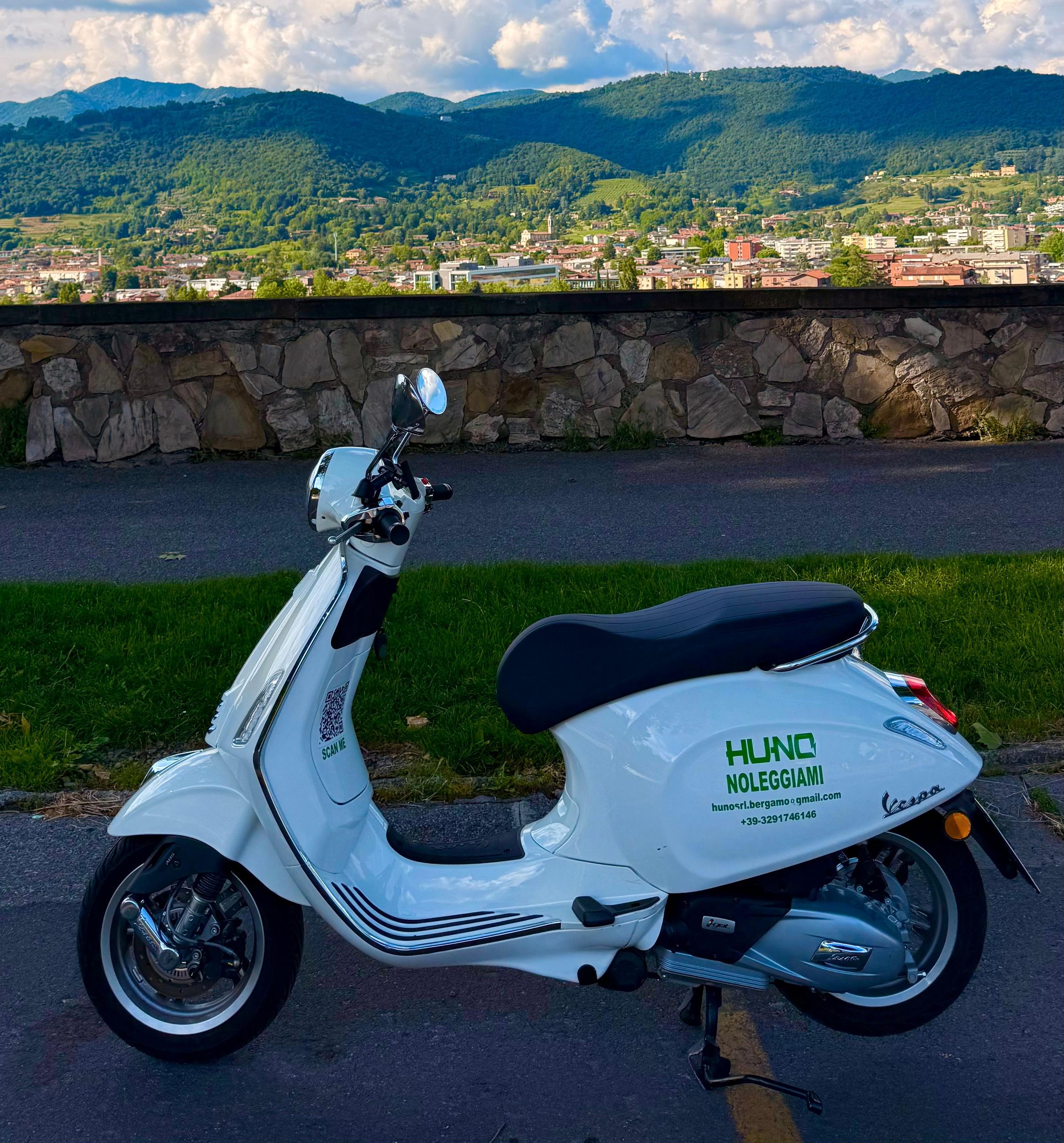 Ein Tag mit der Vespa in Bergamo: Entdecke die Stadt auf einer einzigartigen Route