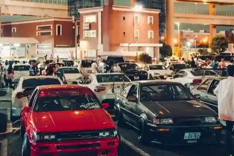Tokyo: Daikoku Car parking area night Meet & experience JDM