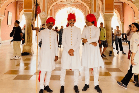JAIPUR HERITAGE TOUR MIT ORTSKUNDIGEM GUIDE