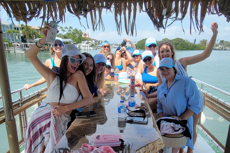 Miami: Por la Tarde Tour Privado en Barco Tiki por el Río Miami