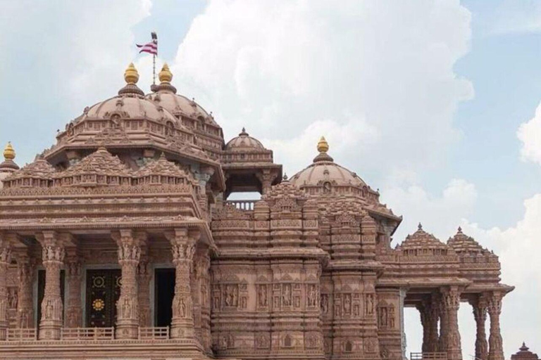 Deli: visita ao Templo Akshardham com espetáculo de luz e águaDeli: visita ao Templo de Akshardham com espetáculo de luzes e água