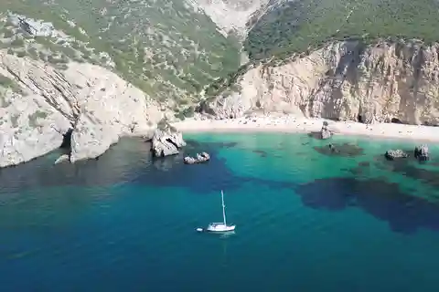 De Lisboa: tour especial Arrábida e Sesimbra + drone videos