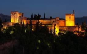 Granada: Alhambra Night Visit Entry Ticket