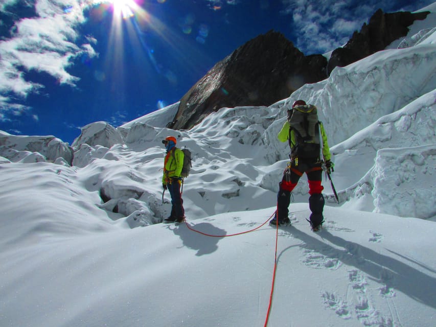 Expedition till Himlung Himal (7 126 m) - 33 dagar | GetYourGuide