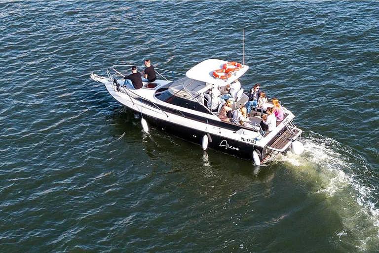 Gdańsk: Beer Boat Cruise with Unlimited Beer & Music