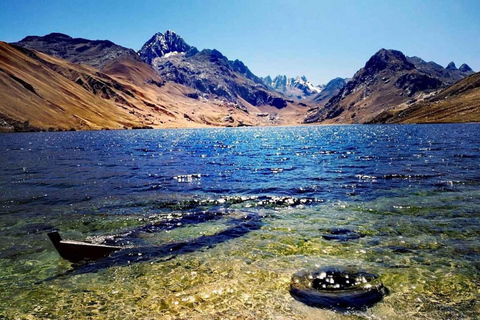 Vanuit Huaraz ||Chavin de huantar/museum/querococha lagune