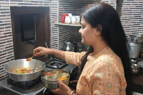 Jaipur: Cooking Class with a Local Family