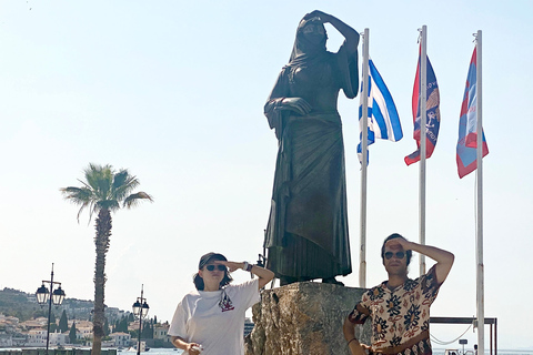 Isla de Spetses: excursión de día completo en autobús desde Atenas con bañoIsla de Spetses: excursión de un día en autobús desde Atenas con baño