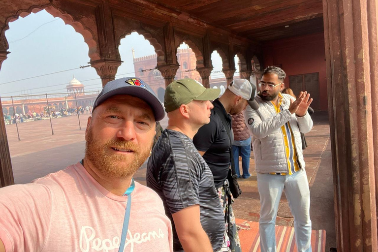 Delhi : Visite guidée privée de la vieille et de la nouvelle Delhi, en une journée ou une demi-journée.Visite d'une journée complète de l'Ancien et du Nouveau Delhi (voiture