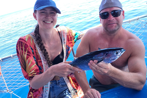 Rodas: Excursión de pesca, snorkel, barbacoa y guía profesional