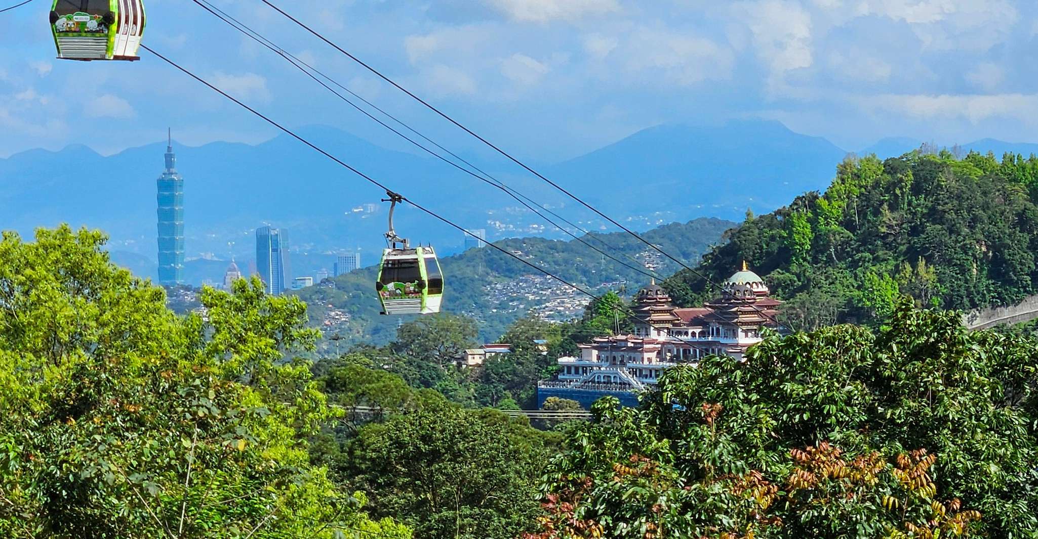 From Taipei: Pinglin Tea Culture and Maokong Gondola Tour