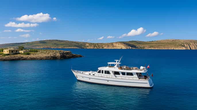 Ab Sliema: Bootsfahrt rund um Malta mit 3 Badestopps und Mittagessen