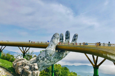 Da Nang: Viagem de 1 dia às colinas de Ba Na e à Ponte DouradaPasseio matinal