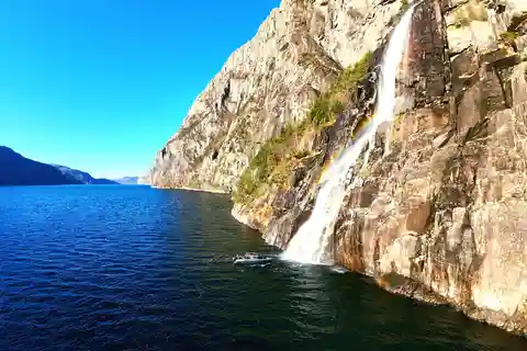 Lysefjord (Stavanger): Boattrip to Preikestolen from Forsand