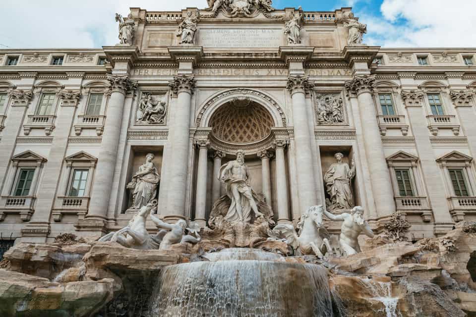 Trevi-Brunnen und unterirdische Führung