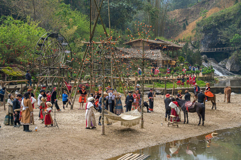 From Ha Noi: 2-Day Sapa and Fansipan Peak Tour with Cable