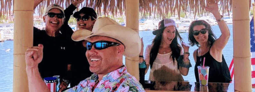 Tampa Bay, Floride : croisière privée en bateau Tiki - Événements spéciaux