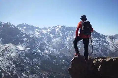 Fra Marrakech: Aourirt N'ouassif Summit Day Hike & Trek