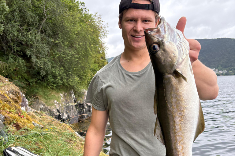 Bergen: Hidden Spots On-Shore Fishing Experience