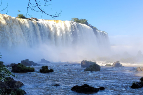 Tour privado de un día por las cataratas de Iguazú: Ambos lados, ¡el mismo día!