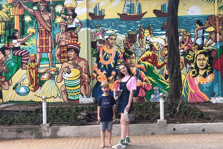 Manila Private Golden Hour Tour with Sunset by the Bay