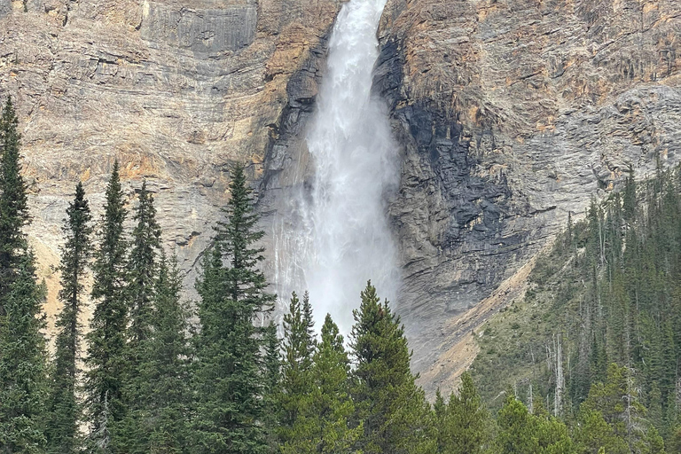 From Calgary: Banff, Moraine Lake and Lake Louise TourCalgary Pickup