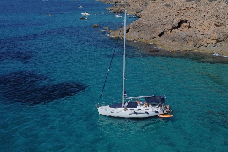 Palma originale : excursion en bateau avec masque et tuba, baignade dans l'eau cristalineExcursion en bateau à Majorque avec arrêt pour la plongée avec tuba dans l'eau cristalline