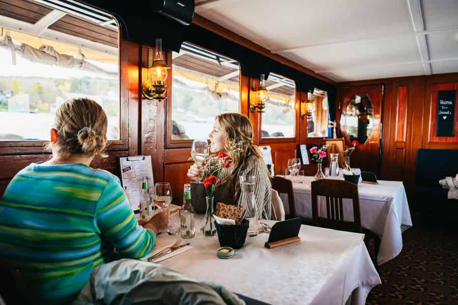 Stockholm: Sightseeing-Bootsfahrt im Archipel mit Guide. Foto: GetYourGuide