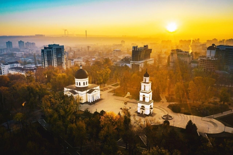 Chisinau: Guided Walking Tour