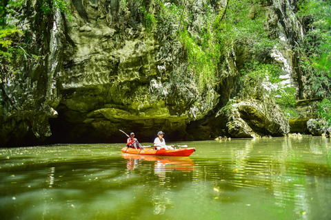 Vanuit Krabi: Kajakavontuur in de zeegrot van Bor Thor voor een hele dag