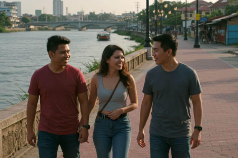 Manila Twilight in Intramuros: Love &amp; War Night Walk Tour