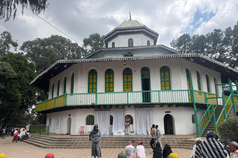 Addis Ababa: Entoto Mountain, Churches, and Palace Tour