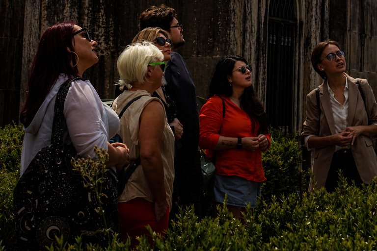 Dark Side of Porto: Ghosts, Crimes & Legends Walking Tour