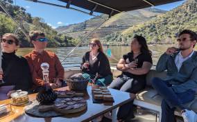 From Porto: Tastings at 2 Wineries, Chef's Lunch & Boat Tour