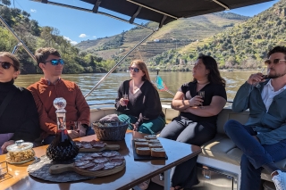 From Porto: Tastings at 2 Wineries, Chef's Lunch & Boat Tour