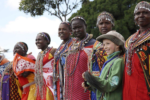 TOUR GIORNALIERO DI ESPERIENZA CULTURALE NEI VILLAGGI MASAI.TOUR DI UN GIORNO DELL&#039;ESPERIENZA CULTURALE DEL VILLAGGIO MASAI.