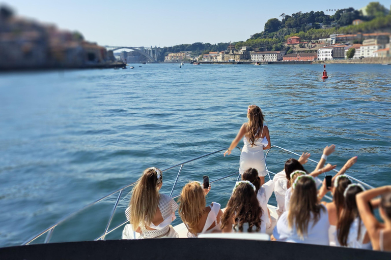 Porto: Luxury Yacht Tour of the 6 Bridges and Douro Estuary Sunset Tour
