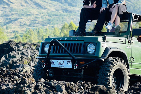 Ubud : Excursion en jeep au lever du soleil sur le Mont Batur et visite d&#039;une source d&#039;eau chaude naturelleExcursion en Jeep au lever du soleil avec transfert