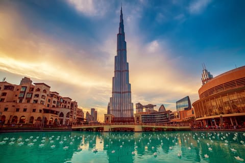 Dubai VIP Food Tour with 7+ Tastings & Burj Khalifa Access