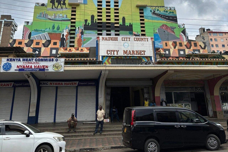 Nairobi Twilight Guided Walking Tour and Local Evening Life