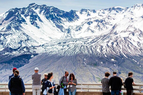 Depuis Portland : Explorez le mont Saint Helen en petit groupe