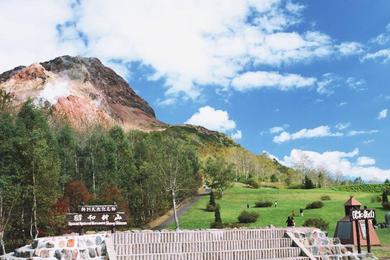 Hoheikyo Gorge, Jozankei, Lake Toya & Showa Shinzan Day Tour