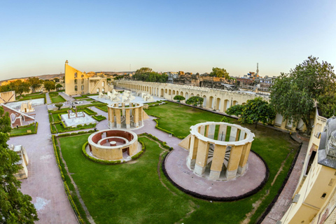 Jaipur: Full-Day Pink City Tour with Masala Tea Tour by Car and Driver with a Guide