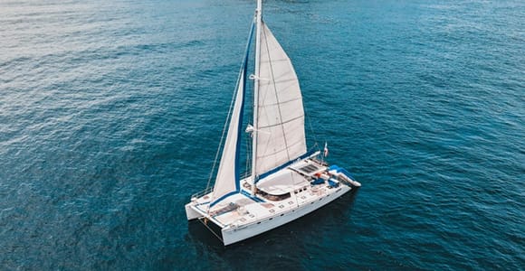 Phuket: Coral and Racha lslands Catamaran Tour with Lunch