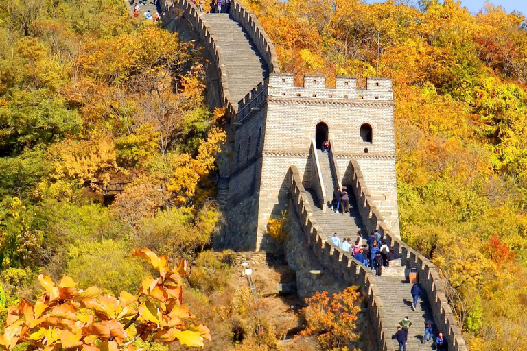 Pechino: Tour di un giorno in autobus della Grande Muraglia di Mutianyu con biglietti